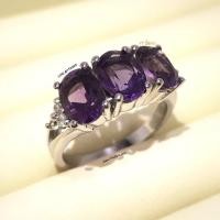 ราคา แหวนอเมทิสต์ แหวนเงินแท้ ชุบทองคำขาว พลอยอเมทิสต์แท้ พลอยแถว YTG 11357 (10209877555)