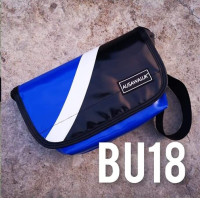 ราคา กระเป๋าผ้าใบกันน้ำ AUSAWALUK แท้100 กระเป๋าสะพายข้าง กระเป๋าสะพายผู้ชาย กระเป๋าผ้าใบ (16839121139)