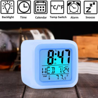 ราคา นาฬิกาปลุกดิจิตอล Digital Clockทรงลูกเต๋ามีไฟLEDเรืองแสงเปลี่ยนสี วัดอุณภมิและวันที่ (18921410625)