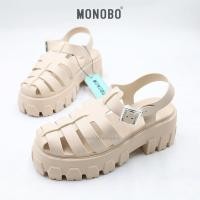 ราคา MONOBO MILAN PLUS รองเท้ารัดส้นพื้นหนา สีดำ สีไอวอรี่ สีวอร์มไวท์ สีเบจ ไซส์ 5 8 (21008539078)