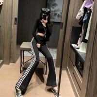 ราคา กางเกงกีฬาขาบานมีแถบข้างสีขาว กางเกงขายาวผู้หญิง กางเกงขาม้า วินเทจสุดๆ ใส่แล้วดูดีมากแม่ๆ (10258577081)