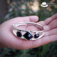 ราคา กำไลนิล กำไลข้อมือนิลดำ กำไลสแตนเลสแท้ นิลทรงสี่เหลี่ยมข้าวหลามตัด (17520048858)
