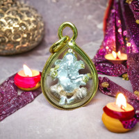 ราคา จี้พระพิฆเนศ พระพิฆเนศ พระสิทธิ คณปติ 3 กษัตริย์ จี้พระพิฆเนศ กรอบทองไมครอน 2x2 ซ ม ปางนี้เป็นตัวแทนการเจริญเติบโต (19028279273)