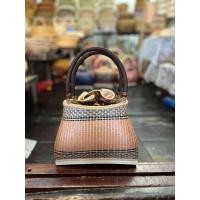 ราคา กระเป๋า กระเป๋าสาน งานละเอียด ประณีต otop กระเป๋าคุณนาย กระเป๋าถือ กระเป๋าชุดไทย กระเป๋าไม้ไผ่ กระเป๋าคุณหญิง (20988561744)