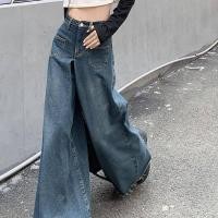 ราคา 酱กางเกงยีนส์เอวสูงขากระบอก ยีนส์เอวสูง กางเกงยีนส์เอวสูง กางเกงยีนส์ขากว้างเอวสูงแนววินเทจสไตล์ฮ่องกงไซส์ใหญ่สำหรับผู้หญิงกางเกงยาวลากพื้นทรงหลวมและดูผอมขอบดิบ1021 (20808812526)