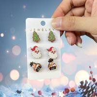 ราคา ต่างหูไม้คริสต์มาส3คู่ ชุดต้นคริสต์มาสตุ๊กตาหิมะกวางซานตาคลอสต่างหูไม้สำหรับเป็นของขวัญแฟชั่นสำหรับผู้หญิงเครื่องประดับน่ารัก (20809159956)