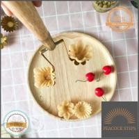 ราคา พิมพ์กระทงทอง ทำจากทองเหลือง คละลายในตัว มี 2 ขนาดให้เลือก 2 ขาและ 4 ขาพิมพ์ขนมโบราณ พิมพ์ขนมกระทงทองพิมพ์ทองเหลือง ราคาถูกที่สุด Peacock Steps (9017605840)