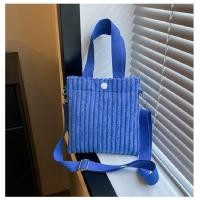 ราคา กระเป๋าสะพายข้างทรงสี่เหลี่ยมกระเป๋ากระเป๋าทรงสี่เหลี่ยมมีหูหิ้วสะพายไหล่ดีไซน์เนอร์กระเป๋าสะพายไหล่เครื่องประดับแฟชั่นใหม่สำหรับผู้หญิงกระเป๋าทรงสี่เหลี่ยมมีหูหิ้วสะพายไหล่ Tas Gym กระเป๋าทรงสี่เหลี่