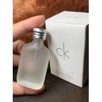 ราคา น้ำหอมจิ๋ว perfume01 (20400779262)