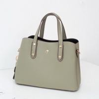 ราคา K 87064 กระเป๋าสะพายข้าง 3ช่องใหญ่ หนังPUพรีเมี่ยม แบรนด์แท้Karaya (21109039348)