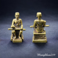 ราคา พระนเรศวร ทองเหลืองแท้ 1x3 ซม ตั้งหน้ารถ พระนเรศวรหลั่งน้ำทักษิโณทก พระองค์ดำ พระนเรศ องค์ดำ บูชาแล้วจะเจริญในหน้าที่การงาน (19234693539)