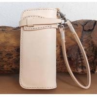 ราคา เชิญเยี่ยมชมได้ที่ร้าน Thai Complex สวยสง่าห์ สีขาว เป็นหนังฟอกฝาดทั้งใบ กระเป๋าทรงยาว ระดับเกรดA สวยทั้งภายนอกและภายใน (12407661663)