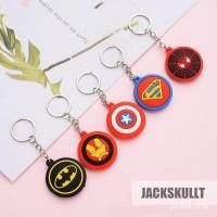 ราคา มาร์เวล DC เวนเจอร์ส ยุติธรรมลีก Iron Man สไปเดอร์แมน Iron Man แบทแมน กัปตันอเมริกา ซูเปอร์แมน โล่ พวงกุญแจ เสน่ห์ จี้ (14043065192)