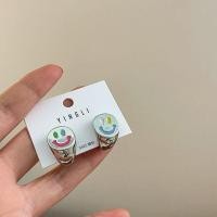 ราคา DSF ต่างหูผู้หญิงต่างหูเม็ดกลมต่างหูสไตล์เกาหลีหน้ายิ้มดีไซน์แบบเฉพาะรูปตัว C เก๋ไก๋ทันสมัยเป็นของขวัญให้ชุบทองตุ้มหู (20943285962)