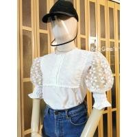 ราคา พร้อมส่ง ? ? ? ? ? ? ? ? ? ? เสื้อสีขาวแต่งลูกไม้ ทรงคอชิด แขนตุ๊กตาแต่งลูกไม้ซีทรู จั้มข้อศอก (17395275865)