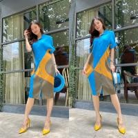 ราคา ส่งเร็ว Reeya Izzey Plzzz Dress เดรสพลีทตัวยาวคอปกใหญ่ อัดพลีท 100 สวย High Quality งานผ้าอัดพลีทอย่างดี แต่งกระดุ (16832791009)