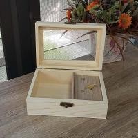 ราคา กล่องดนตรีไขลาน Sankyo ในกล่องไม้กระจก หมุนไขลานด้านในกล่อง (9694177733)