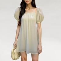ราคา Closet Crush Mini square neck dress with doll sleeve Light Green มินิเดรสคอเหลี่ยมแขนตุ๊กตา (21119811949)