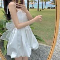 ราคา Myaistyle ชุดเดรสผู้หญิง เดรส ชุดเดรส เกาหลี คอV ลายลูกไม้ เสื้อโชว์หลัง สีขาว กระโปรงสั้น เดรสสายเดี่ยว 2022ใหม่ 022305 (12757513160)