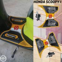 ราคา ยางรองพื้น scoopy i 2021 แผ่นวางเท้า ฟอร์มูล่า Scoopy i สำหรับ มอเตอร์ไซค์ Scoopy i สีดำ ตัดขอบเหลือง (13403205839)