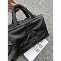 ราคา Vivienne Westwood Queen กระเป๋าความจุมากกระเป๋าสะพายข้าง2023ใหม่ Xiaohongshu สไตล์เดียวกันเสื้อขนเป็ดกระเป๋ากระเป๋าทรงสี่เหลี่ยมมีหูหิ้วสะพายไหล่ดาวเสาร์ (20746968568)