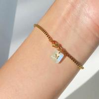 ราคา แจ้งอักษรทางแชท สร้อยข้อมือ สร้อยคอ ตัวอักษร จี้เปลี่ยนสีแสงแดด สร้อยคอตัวอักษร สร้อยตัวอักษร จี้ตัวอักษร (17125073761)