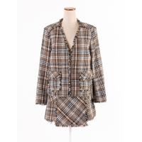 ราคา Zara ชุดเซ็ทเสื้อคลุมแขนยาว กระโปรงซิปหลัง มีซับใน ผ้าไหมพรมถักลายตาราง มีฟองน้ำเสริมไหล่ ป้ายแบรนด์ระบุไซส์ EUR XS Preloved (20691282173)