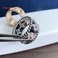 ราคา คุณภาพดี ภาพลานตา925เงินสเตอร์ลิงแหวนคู่ผู้หญิงสีทอง18K โคลเวอร์สี่ใบกว้างแหวนเพชรเต็มรูปจริง (20841137436)