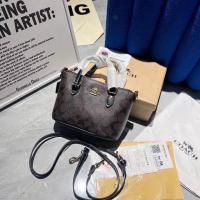 ราคา พร้อมส่ง กระเป๋าโค้ช ทรงถือ สะพายข้าง อุปกรณ์ครบกล่อง (20821710734)