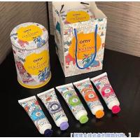 ราคา ครีมทามือ L OCCITANE มี5หลอด 1 เชต มาหร้อมกล่องเหล็กทรงกลม ลายน่ารัก และถุงกระดาษ สวยหรู จะไช้จะฝากก่สุดเริสสส (20957405341)