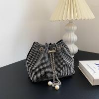 ราคา TRINISO 9642 กระเป๋าสะพายข้าง ทรงขนมจีบ แฟชั่นกระเป๋าสะพายไหล่ หลากสี (20892429495)