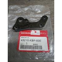 ราคา ขายึดปั๊มเบรกหลัง แท้ Honda Dash แดช 43210 KBP 930 เป็นงานรุ่นเก่าค้างร้าน สิ้นค้ามือ1 พร้อมใช้งาน (20508338011)