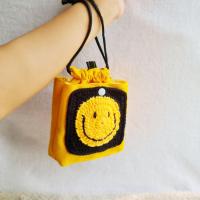 ราคา Smiley กระเป๋าหูรูดน่ารัก ขนาดพกพา ใส่ของได้เยอะ ผ้าแคนวาส มีช่องใส่ของ หน้า หลัง มีซับใน (18149832850)