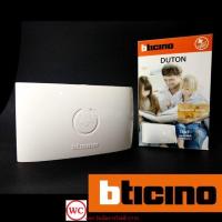 ราคา Bticino กระดิ่งบิชิโน ออด ยี่ห้อ BTicino บิทิซิโน่ รุ่น 74NTรุ่นใหม่ล่าสุด กระดิ่งทูโทน 2 เสียง แบบลอย (20838961583)
