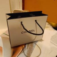 ราคา ถุงกระดาษแบรนด์ CHANEL ของแท้100 แพ็คส่งอย่างดีค่ะ (20699511613)