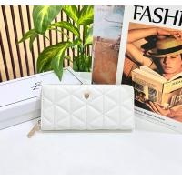 ราคา กระเป๋าสตางค์ lyn ใบยาว ซิปรอบ พร้อมกล่อง (20543795507)