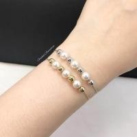 ราคา Triplets pearl swa bracelet ข้อมือรูดงานชุบทองคำขาว มุก Swarovski (16300693370)