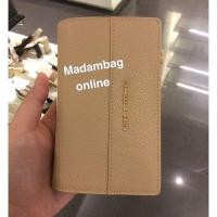 ราคา Charles Keith Wallet แท้ กระเป๋าสตางค์ ขนาดกลาง (16327245971)