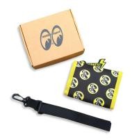 ราคา กระเป๋าสตางค์ ลายโลโก้ Mooneyes สีเหลือง สีดํา (20379662964)