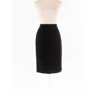 ราคา Claudia Kleid กระโปรงทรงเอสีดำเรียบ ซิปหลังมีซับใน ป้ายแบรนด์ระบุไซส์ 28 Preloved (20663704239)