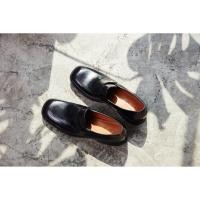 ราคา Carl leather loafer shoe Pre order 14 20 days (15366911061)