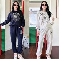 ราคา Mardi x long pant set 600 ฟรีส่ง ชุดเซ็ทสปอร์ตสุดคิ้วท์ งานชนช็อปแบรนด์ดังเกาหลีเลยค่า เสื้อสเวตเตอร์คอกลมแขนยาว มาพร้อมกางเกงวอร์มขาจั๊ม เอวยืด ดีเทลงานลายทั้งเสื้อและกางเกงเลยค่ะ งานสวย สีเบสิคคลุมโ