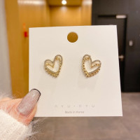 ราคา Korean Fashion Pearl Tassel Rhinestone Temperament Earrings Female 2023 New Exquisite Earrings Gift (19470917640)
