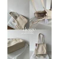 ราคา พร้อมส่ง Alice bag black beige กระเป๋าหนังสะพายข้าง (20373722330)