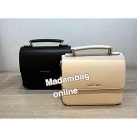 ราคา Charles Keith Front Flap Top Handle Crossbody Bag กระเป๋าถือ กระเป๋าสะพายข้าง (16327344601)