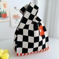 ราคา กระเป๋าไหมพรม ผ้าถัก ลายสก๊อต แฮนด์เมด ผ้าไหมพรม (20691788797)