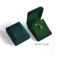 ราคา จัดเต็มกล่องใส่ชุดเครื่องประดับกำมะหยี่ กล่องกำมะหยี่ สีเขียวทรงสี่เหลี่ยม หัวใจ กล่องชุด กล่องทอง กล่องเซ็ต กล่องสินสอด (19133767413)