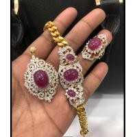 ราคา เครื่องประดับเซทพลอยแท้ ทับทิม ข้อมือพร้อมจี้แหละแหวน ครบเซทสั่งได้คะ (8341280529)