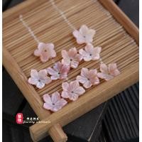 ราคา เปลือกหอยธรรมชาติมีฟันดอกไม้ห้าแฉก12มม ปักผมเปลือกหอยเปลือกหอยรูปผีเสื้อสีขาวเปลือกหอย DIY เข็มกลัดติดหน้าอกเครื่องประดับหูอุปกรณ์เสริม (20057461576)