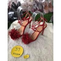 ราคา รองเท้ารัดข้อ กำมะหยี่ แต่งดอกไม้สวยมาก สูง4นิ้ว สภาพ99 (18057107869)